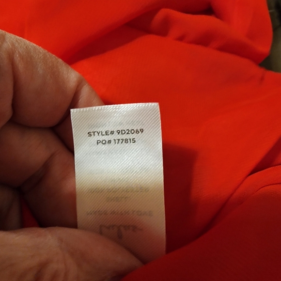 Lulu’s Vibrant Moment Floral Pleated Lace-Up Midi Dress NWT Red & Pink Med - Picture 13 of 13